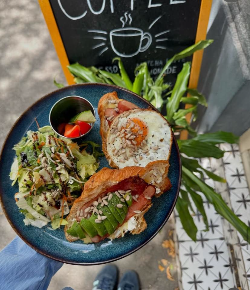 Brunch plate outdoor